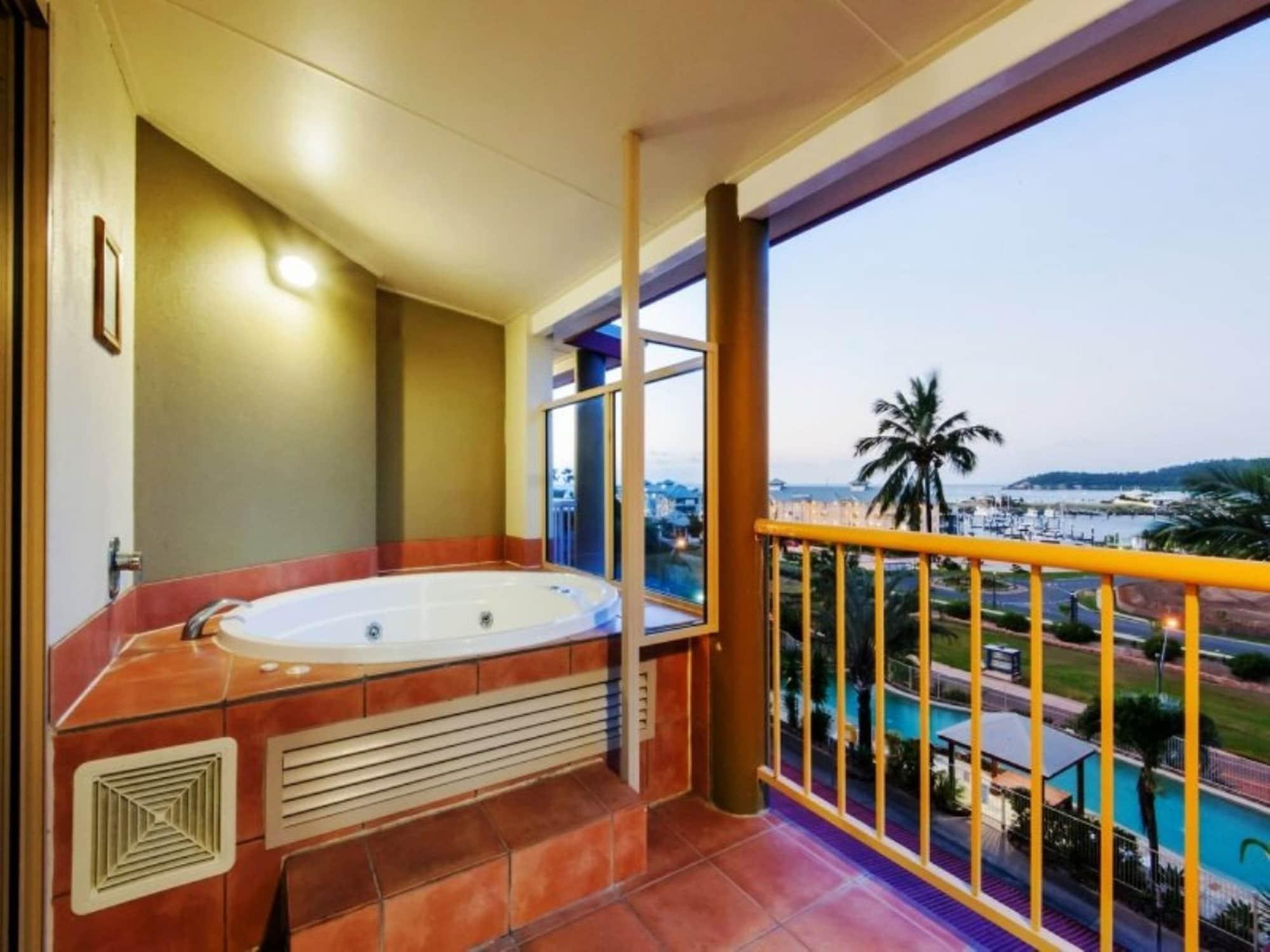 At Boathaven Bay Holiday Apartments Airlie Beach Εξωτερικό φωτογραφία