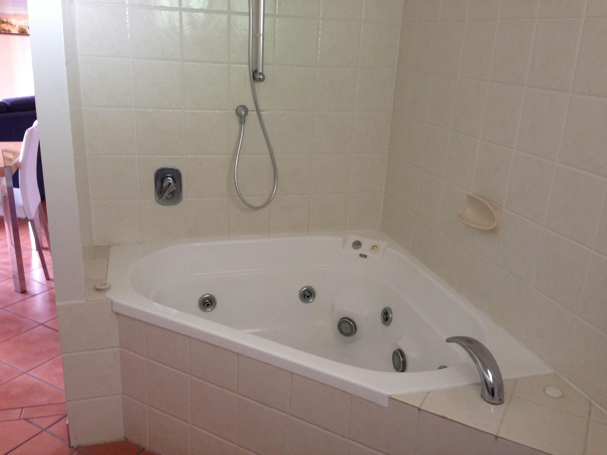 At Boathaven Bay Holiday Apartments Airlie Beach Εξωτερικό φωτογραφία